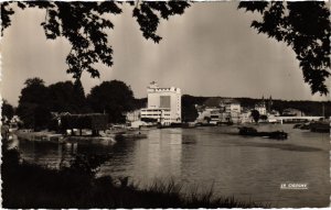 CPA MELUN Bords de la Seine (1320453)