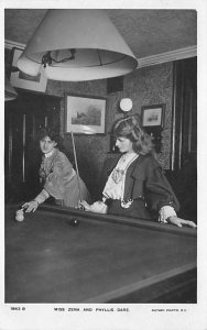 Miss Zena & Phyllis Dare Pool Billiards Carte Postale Unused 