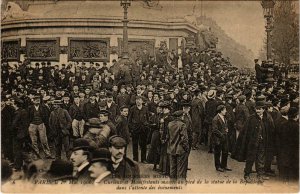 CPA PARIS Manif du 1er Mai 1906 Curieux et Manifestants (971812)