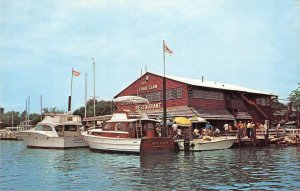 THE CRAB CLAW St. Michaels, Maryland Miles River Chesapeake Bay 1960s Postcard