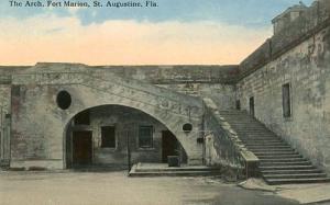 FL - St. Augustine, The Arch, Fort Marion