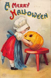 J80/ Halloween Postcard c1910 Ellen Clapsaddle Jack-O-Lantern Girl 81