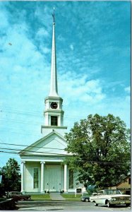 STOWE, VT Vermont   COMMUNITY CHURCH  c1950s Cars  Lamoille  County  Postcard