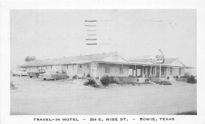 G50/ Bowie Texas Postcard 1957 Roadside Travel-In Motel Wise Street