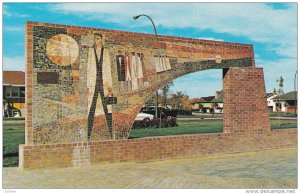 Mosaic Arch, Brick Structure, Park, Medicine Hat, Alberta, Canada, 60´s-80´s