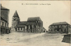 CPA BRAY-SUR-SOMME Place et Eglise (25513)