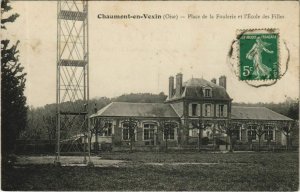 CPA chaumont-en-vexin place de la foulerie et l' ecole des filles (1207827) 
