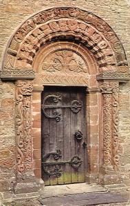 B103469 norman doorway at kilpeck church herefordshire    uk