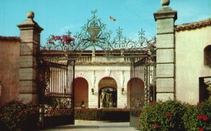 Vintage Postcard Entrance Gate Famous Ringling Museum in Sarasota Florida FL