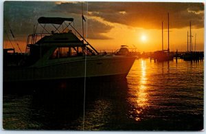 M-51347 Anchored Boats Waterway Sunset Florida USA