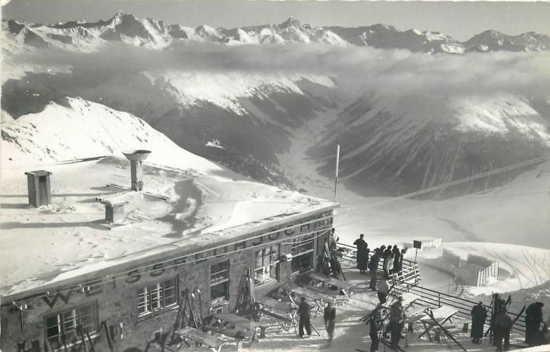 Switzerland winter ski station sport photo postcard 1950s Parsenn. Weissfluhjoch