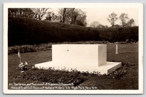 RPPC Franklin Roosevelt Grave And Monument Hyde Park NY Photo Postcard L28