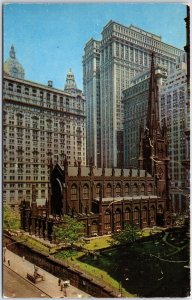 VINTAGE POSTCARD TRINITY CHURCH BROADWAY & WALL STREET NEW YORK CITY 1960s