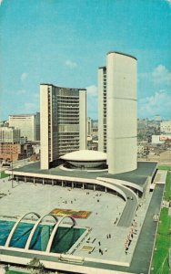 Canada Toronto Ontario Nathan Philips Square and the New City Hall 03.87