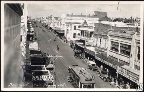 new zealand, NEW PLYMOUTH, Devon Street, TRAM 40s RPPC