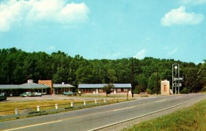 Vintage Post Card Exterior of Greystone Motel Hillsboro, Ohio P18