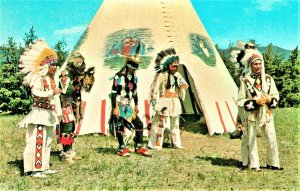 VINTAGE POSTCARD NATIVE AMERICAN INDIAN IN FULL DRESS BRITISH COLUMBIA