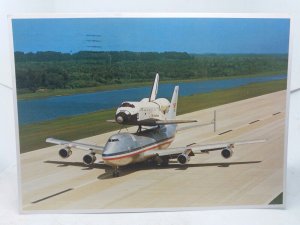 Nasa Space Shuttle Orbiter Columbia Piggyback on 747 Jet Vintage Postcard 1990