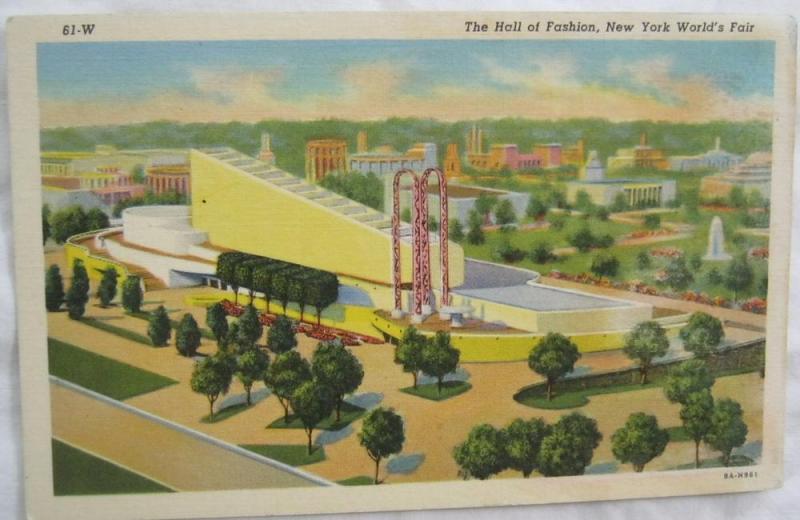 The Hall Of Fashion 1939 New York Worlds Fair Postcard