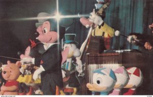 Walt Disney World , 1971 ; The Mickey Mouse Review