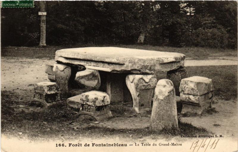 CPA Foret de FONTAINEBLEAU - La Table du Grand-Maitre (248903)