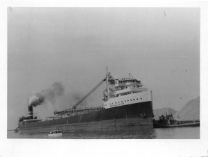 J56/ Snapshot Photograph Photo c1940s Great Lakes Ship Ben W Calvin 53