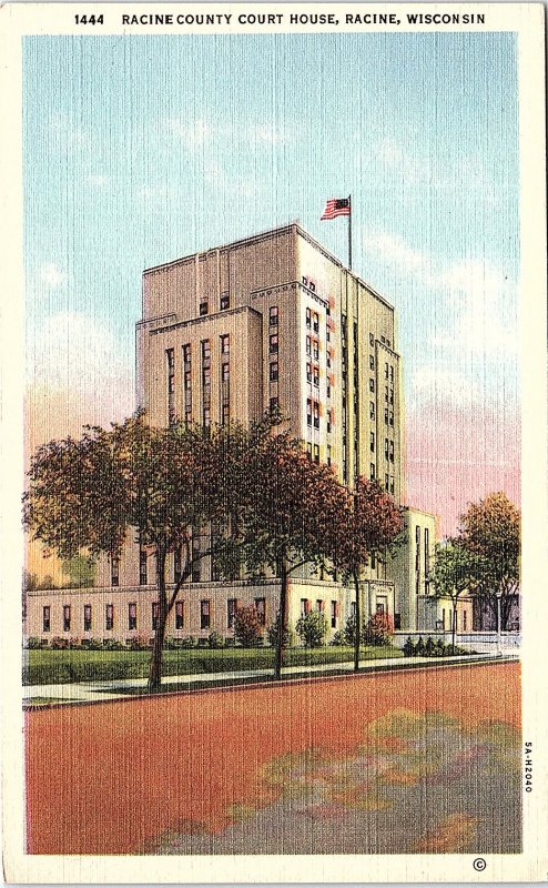 Postcard COURT HOUSE SCENE Racine Wisconsin WI AI5849