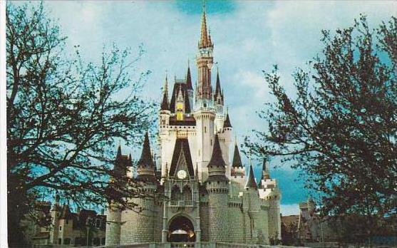 Florida Walt Disney World Cinderella Castle Fantasyland