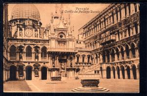 Cortile del Palazzo Ducale,Venice,Italy BIN