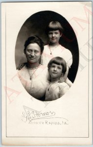 c1900s Sioux Rapids IA Cute Young Lady & Girls RPPC Sibling Mom? G.L Hornor A186