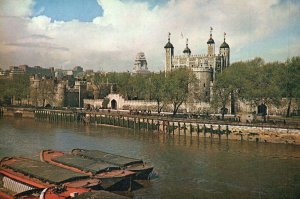 Vintage Postcard The Tower of London Palace and Fortress Barracks and Prison UK