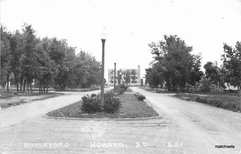 1940s Boulevard Howard South Dakota RPPC #651 Real photo postcard 8003 Cook