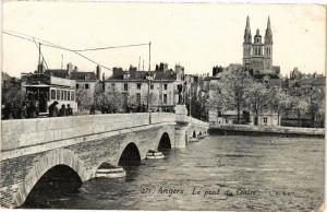 CPA ANGERS-Le Pont du Centre (189825)