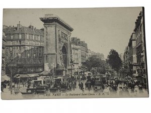 Early 1900s Antique postcard. Carte Postale 148 Paris Le Boulevard St Denis AP