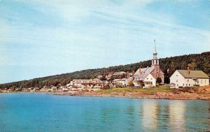 NOTRE-DAME-DU-PORTAGE, Quebec Canada  HOMES~CHURCH~ST LAWRENCE RIVER  Postcard