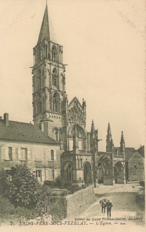 SAINT-PERE-SOUS-VEZELAY , France , 1900-10s ; L'Eglise