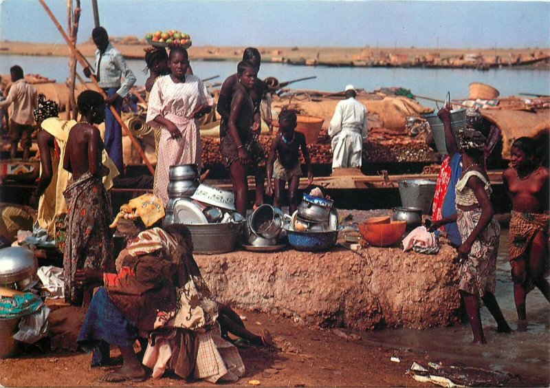 Mali Mopti ethnic life postcard activites au port