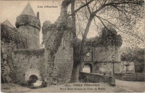 CPA Fougeres Porte St Sulpice et Tour du Hallay (1237586)