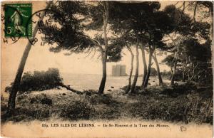 CPA Les Iles de Lérins - Ile-St-HONORAT et la Tour des Moines (488582)