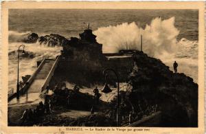 CPA BIARRITZ Le Rocher de la Vierge par grosse mer (411653)
