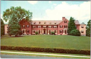 Postcard HOUSE SCENE Nashua New Hampshire NH AO3516