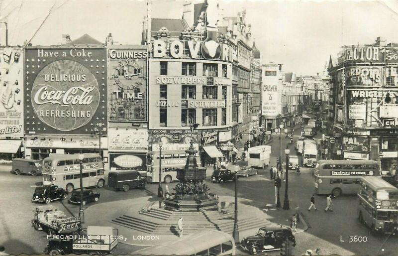 Lot UK 3 photo postcards LONDON royal horse guards Piccadilly Circus Buckingham