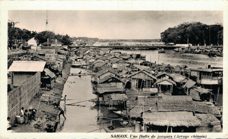 Vietnam Cochinchine Saigon Une Flotte de Jonques Arroye Chinois RPPC 07.93 