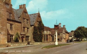 Vintage Postcard The Lygon Arms Broadway Luxury Hotel Worcestershire UK