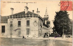 CPA NEUILLY-sur-SEINE Le Groupe Scolaire (412831)