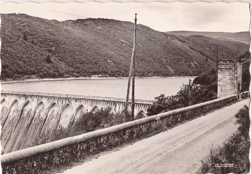 BF14569 barrage de la tache vu de la route de s renaison france front/back image