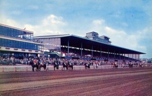 MA - East Boston. Suffolk Downs, Horse Racing