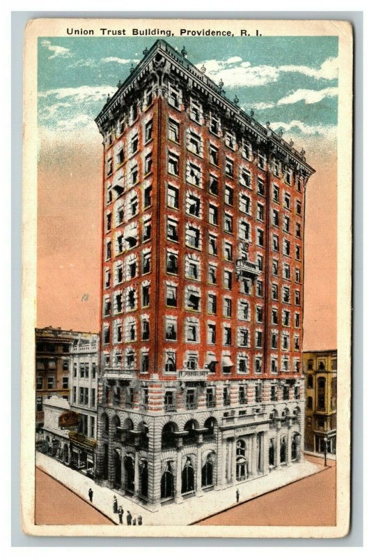 Vintage 1910's Postcard Union Trust Building Providence Rhode Island