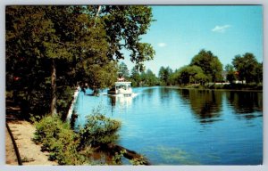 Kris Kringle River Boat, Santa's Village, Bracebridge Muskoka Ontario Postcard