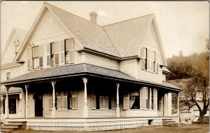 Ludlow Vermont RPPC Beautiful Home of Holt Family Real Photo c1907 Postcard V12